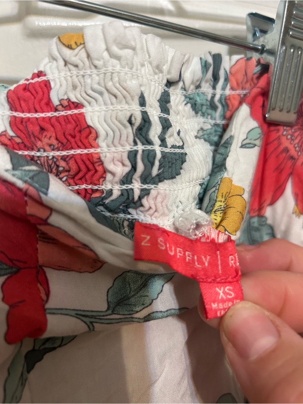 Z supply floral day trip shorts women’s xs - Picture 3 of 4